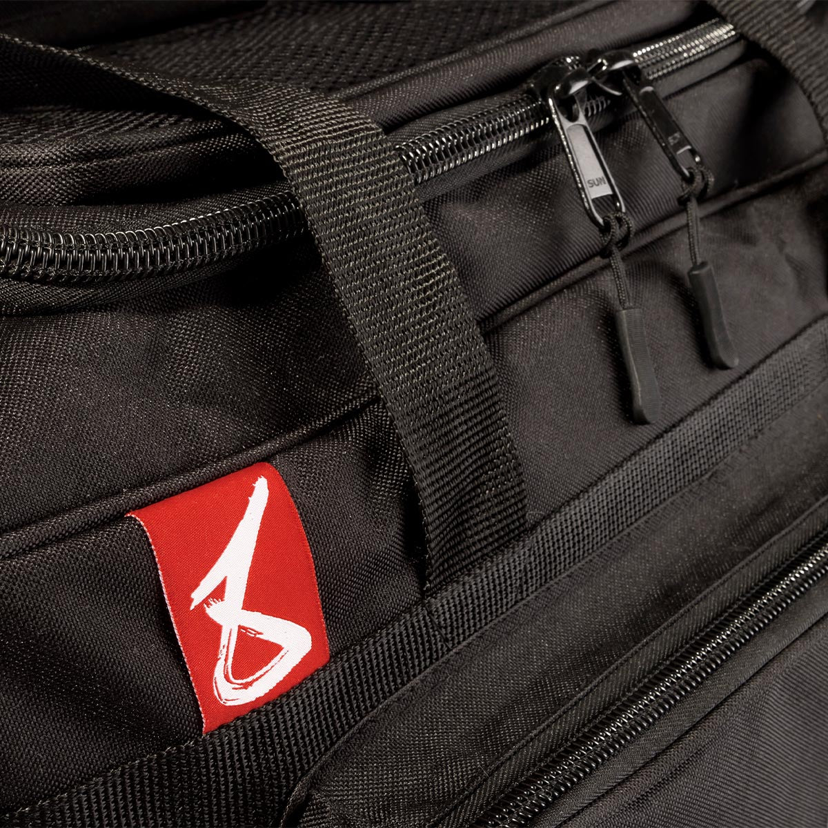 Sporttas Muay Thai – BIG 8 – Zwart/Zwart – Grote Capaciteit – 8 WEAPONS